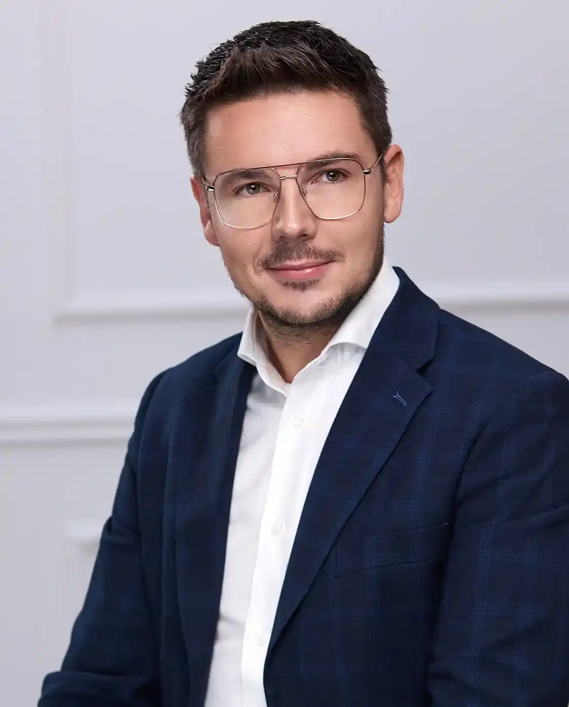 dr Damian Binkowski second photo