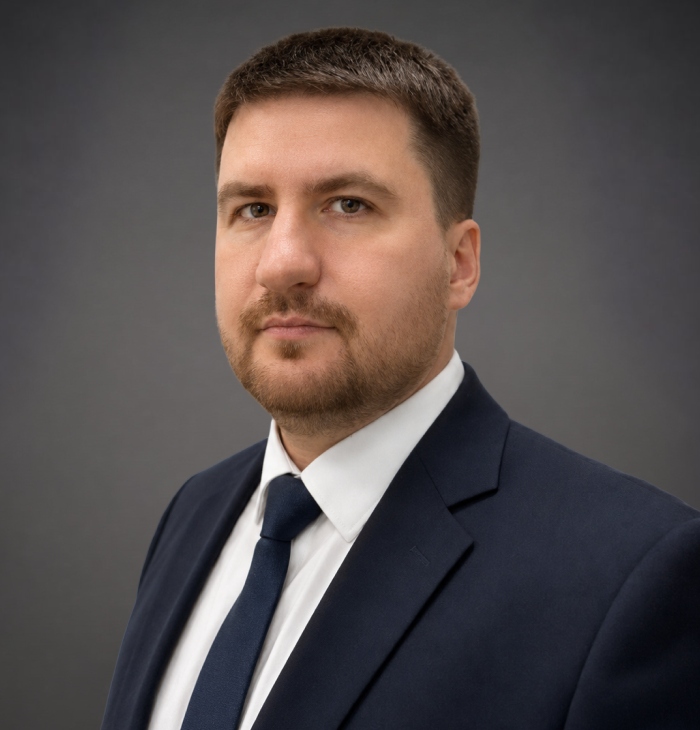 Викладач курсу Євген Панайотов
