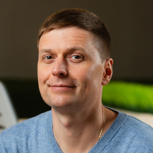 Запрошений лектор курсу Станіслав Коваленко, спеціаліст із захисту даних